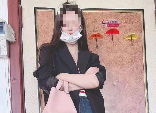 海角社区.大嫂经不住勾搭来我家找我被我疯狂抽插