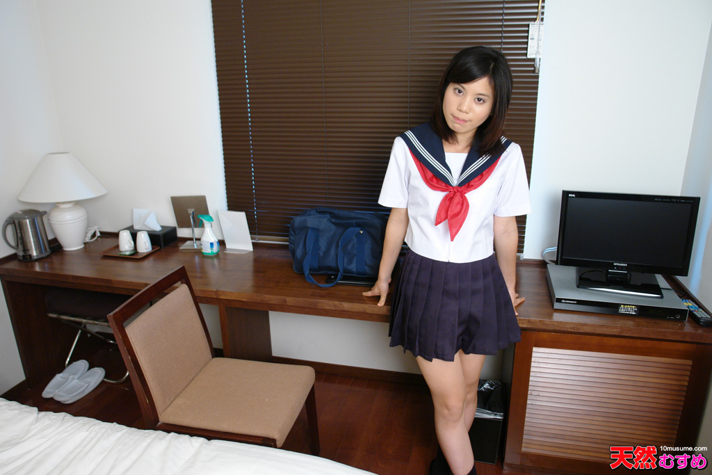 364 1:54HD『咬咬小鳄鱼』超极品身材少女老师同学眼中的班长学霸 表面乖巧少女背地里是个小骚货 一边被羞辱一边挨操(33V)