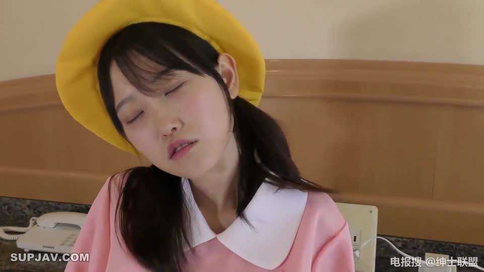 瓜友求番系列ROYD159身材纤细的巨乳姐姐 将捡来的男孩训练成自己喜欢的样子