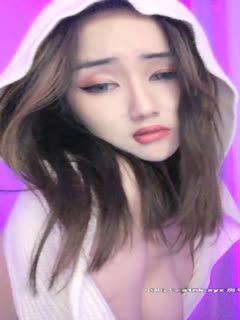 368 22:55HD【兄妹乱伦】妹妹叫哥哥送按摩棒进来