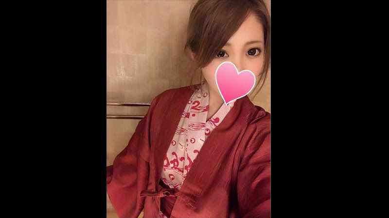 后入反差母狗护士射屁股上