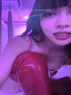 吃瓜啦 发骚的少妇 当街就干起来了