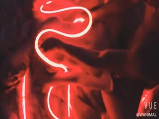 男 你准備好接收莫名其妙的舒服測試了嗎，我在外面射一點點，裏面射一點點 女孩 哈哈哈哈快點啦我記得