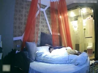 骚母狗被大屌哥艹