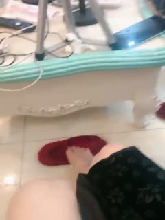 [私人订制]快手泄密合法萝莉精神小妹裸舞流出该有的地方都有，酮体粉嫩[01:33]