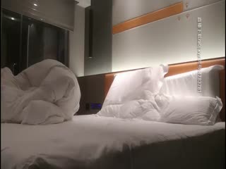 [HD] MIDA494 迎新NTR 剛到東京、遠距離戀愛的女友，在網球社的迎新聚會裡，被專吃一年級新生的渣男幹了一整晚，不停高潮的故事。 純白彩永【MP4 5.22GB】