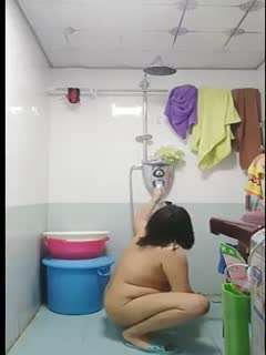 [SD 1.5G] CAWD934 子どもカワイイ童顔女子が童貞クンおち ぽザーメンを無邪気におま こで受け止める、合法中出し筆下ろし！ ひなたなつ