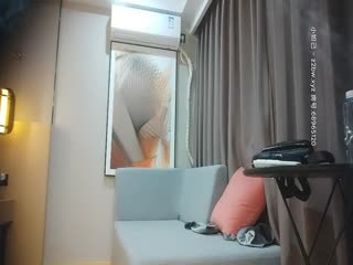 穿越成了風流男主攻略高冷學妹 菠蘿啤