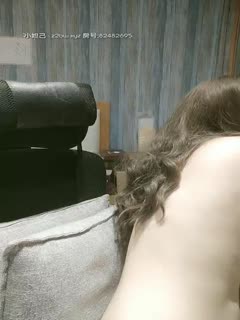 [亞洲無碼] 【国产精品】抖音48万粉丝网红【初恋八】擦边直播，给足你想象空间，伸着舌头满脸风骚淫荡，怪不得成都网友都叫他欠日姐！ [03:34]