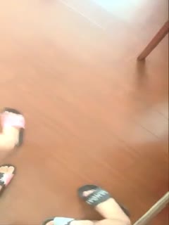 【便利店性爱实录】学生妹Shiori被经理强制口交侍奉 中文字幕完整版