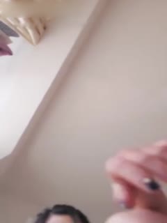 素人美人妻回国想念大屌性伴无套偷情中出