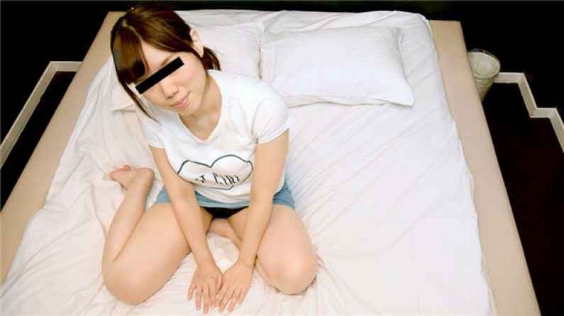 萧悦儿化身性感仿生女友！人工智能机器人91CM240