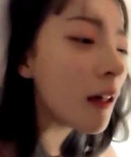 深圳富二代小伙天天操大学生视频 两位高颜值大学生萝莉妹情趣装被腹肌男操哭了