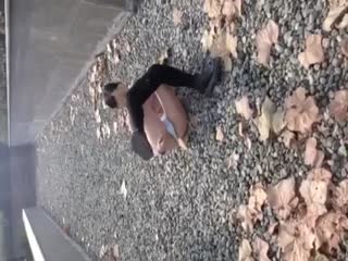 夫妻外地旅游，一到酒店就激情难耐缠绵不休