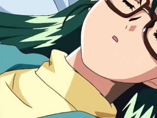 阴毛稀疏的女高中生呦女，才刚发育水就那么多 真是天生荡妇啊