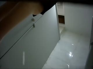 高大帅哥公共浴室操弄娇小黑发美女大屁股 肥臀性爱刺激玩弄 A片