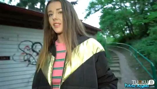 DVAJ726 女朋友外出旅行三天，所以我和她的朋友发生了三天的性关系 暂定 。宍户理穂