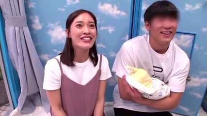 [无码破解]FNS095 被教练的成人鸡巴调教过的少女，藏在泳衣下的巨乳被无休止地吞噬。年龄差距大的约会游泳学校。浅野可可亚