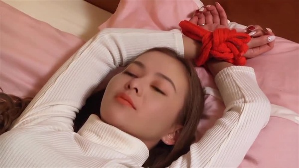 PARATHD3883 40 名成熟女性！