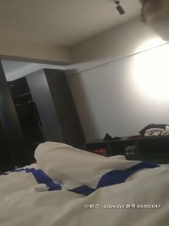 圣诞节送给妈妈的特殊礼物，巨乳淫妈丰满母狗身材上位骑乘【欧美母子乱伦】(1)