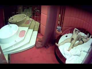 [HD 1.0G] 香蕉視頻 XJX0526 苦逼老公忙加班人妻偷情愛吃精青青草