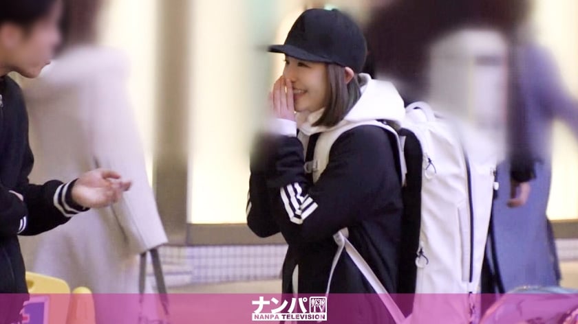 【邻家妹妹型新人小妞】自慰炮友进来要操逼！闺蜜在隔壁床睡觉，69姿势互舔，怼着骚穴一顿操