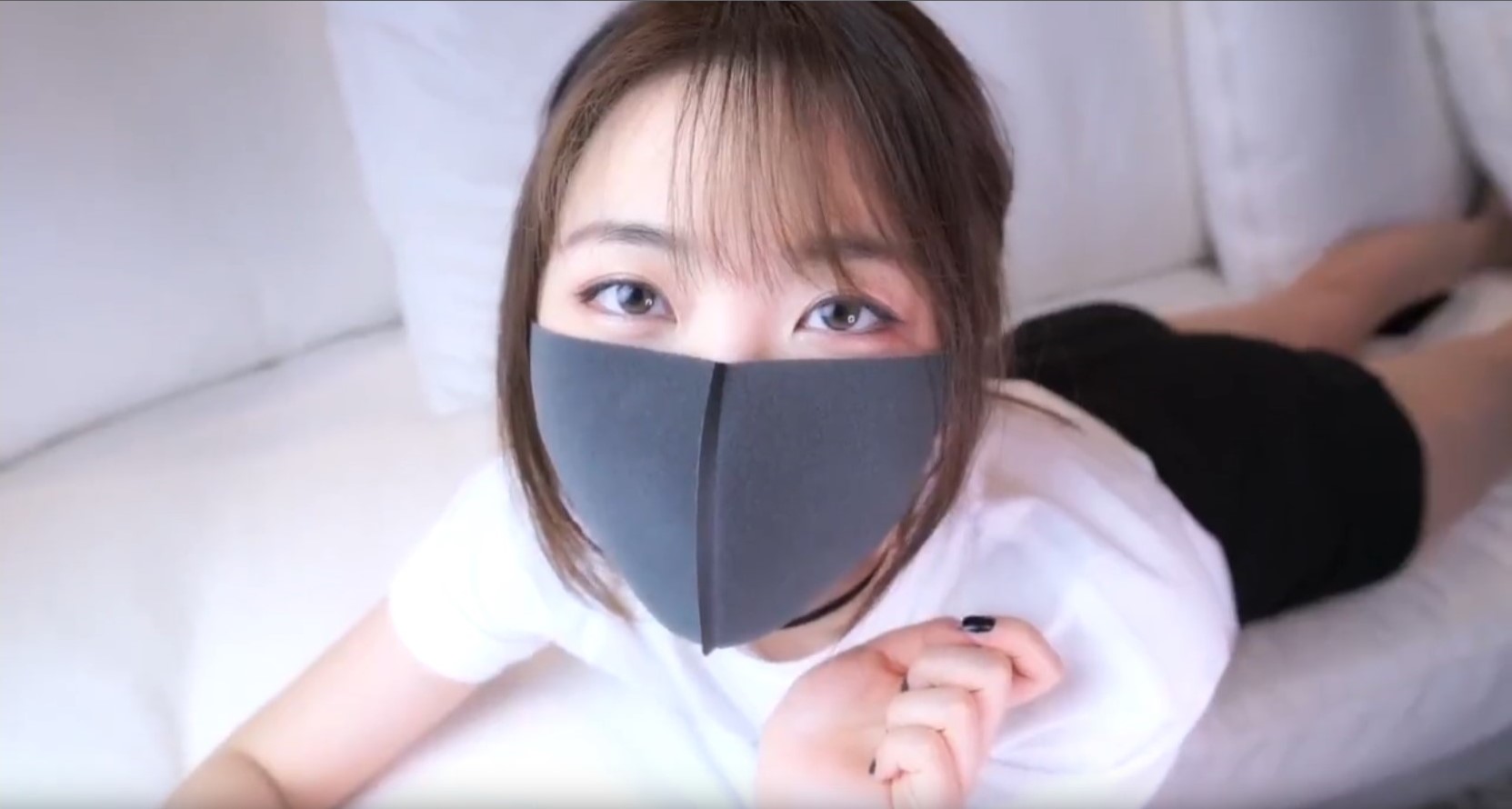 甜饱兔子 半糖直播_极品身材眼镜学妹_美乳嫩穴一线天_骚语自慰_这妹子能玩一天6