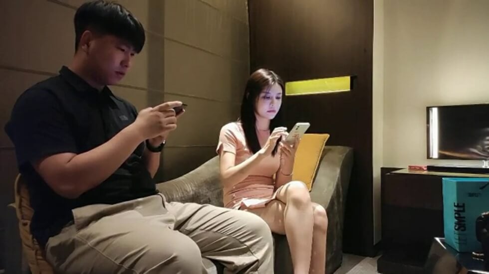 FC2PPV1219631 中出圣诞女孩