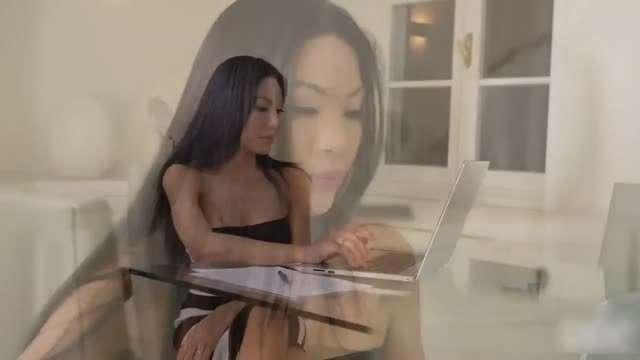 校花女神【鬼鬼啊】 纤细小蛮腰全裸跳舞道具自慰疯狂抽插冒白浆空前尺度全裸跳舞疯狂抽插冒白浆2