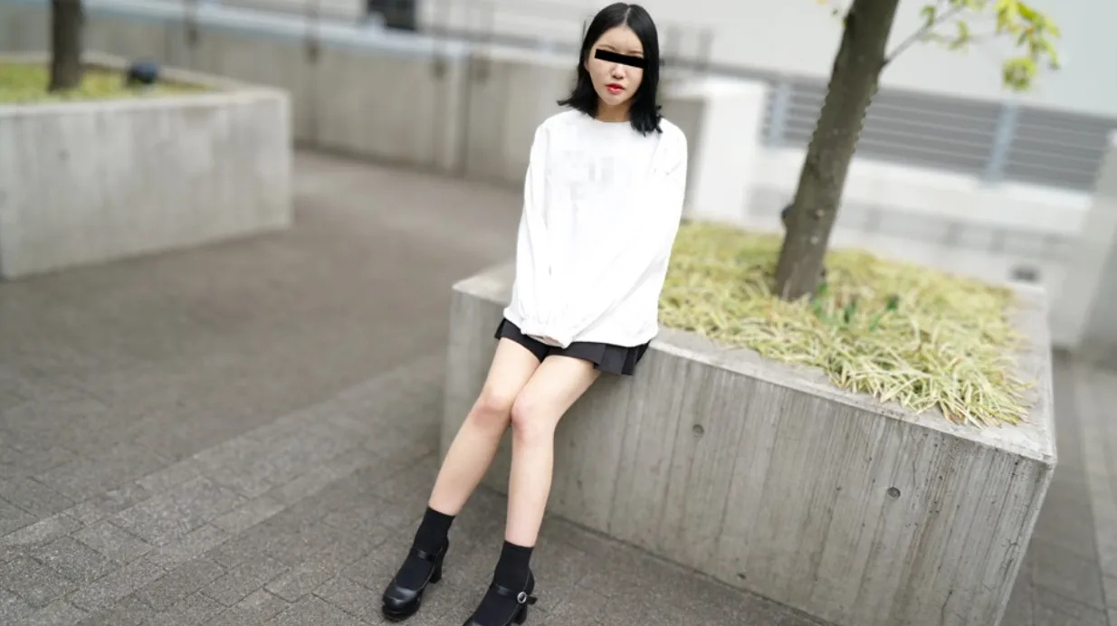 6 英尺夏威夷女神 Ariana Starr 接受巨大鸡巴