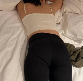 海角社区.我以鸡巴终于插进酒后亲妹的骚逼