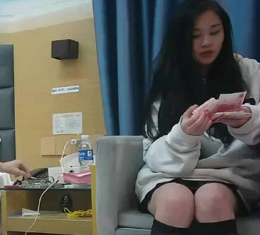 射区圣诞礼炮响骚女淫声平安液-老司机探花