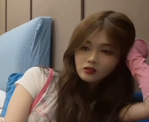 3000元约操极品长腿尤物，肤白如玉骚浪入骨，床上激战堪比活春宫